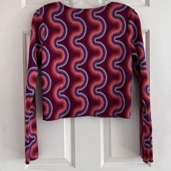 ๐ TWIK Groovy Wave Print Button Down Crop Cardigan Purple Pink Blue M - Picture 9 of 13
